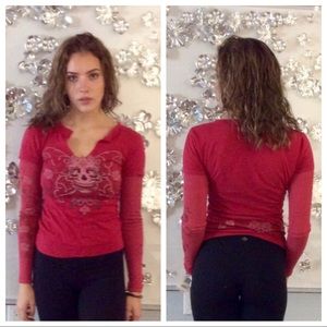 Blue tattoo NWT red top shirt size x-small